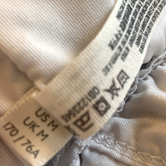 Free People Movement The Way Home Blue Pink white Print Shorts Women’s M 8-10 - Picture 5 of 8